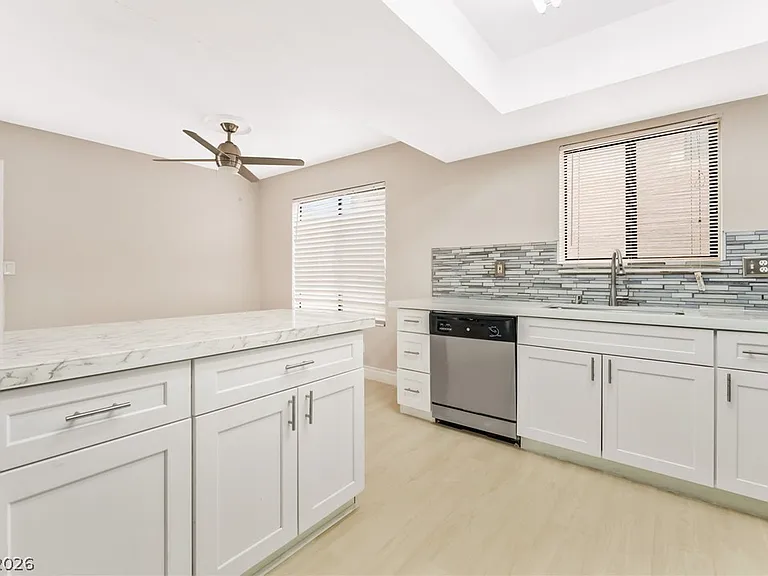 5818 Cinnabar Ave — Photo 12
