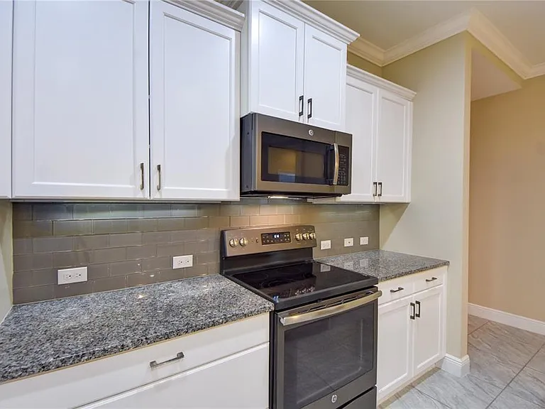 7408 Ridgelake Cir — Photo 13