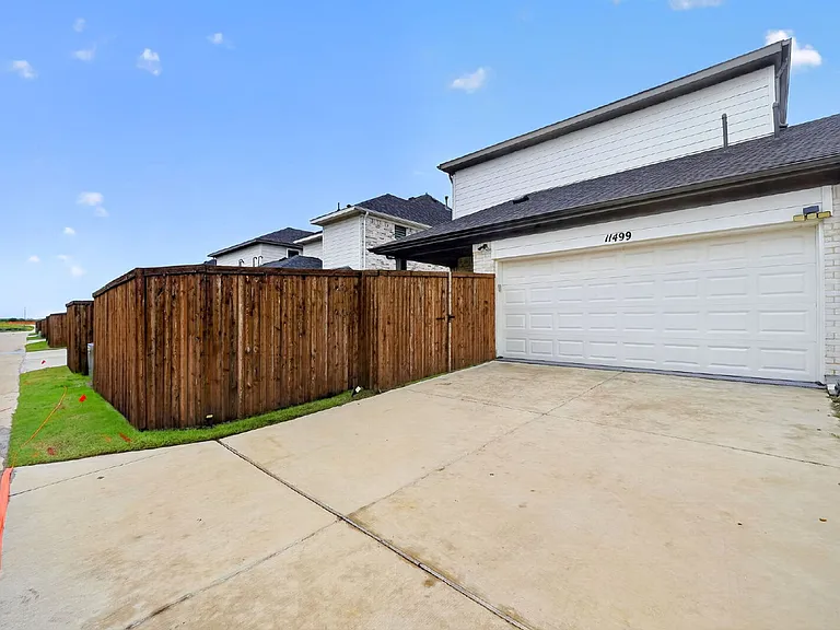 11499 Chepstow Crescent Ct — Photo 40