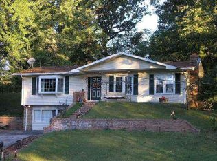 18 Burch Dr, Dupo, IL 62239