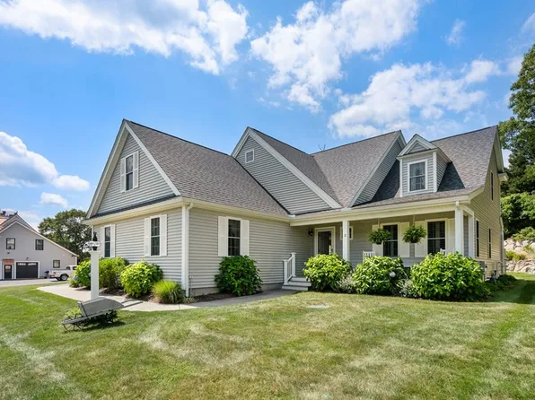 3 Maria Ave, Bourne, MA 02532