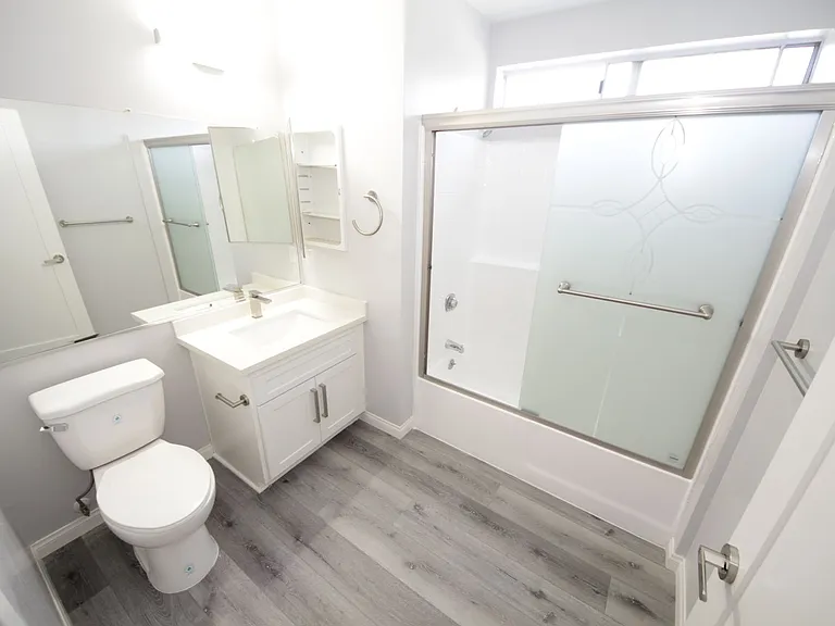 Westchester Manor — Photo 9