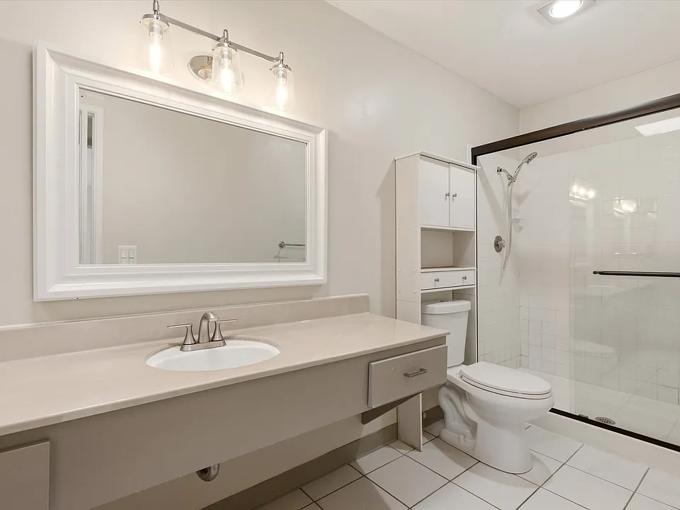 450 N Civic Dr #405