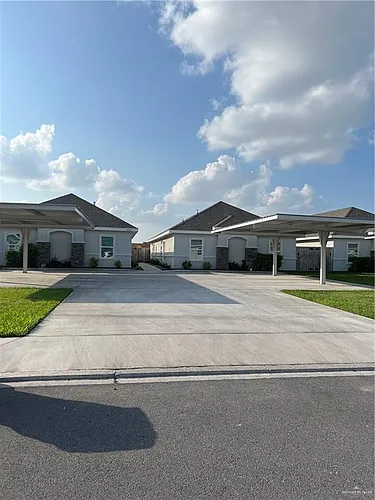 5007 N Winona Dr #4 Photo 1
