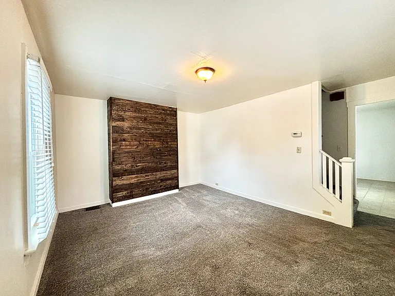 307 Mulberry Ln — Photo 7