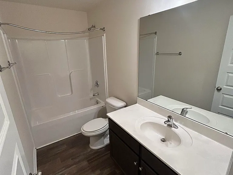 122 Daymark Dr — Photo 8
