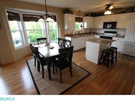 4th image of 7278 Moonbay Ct
