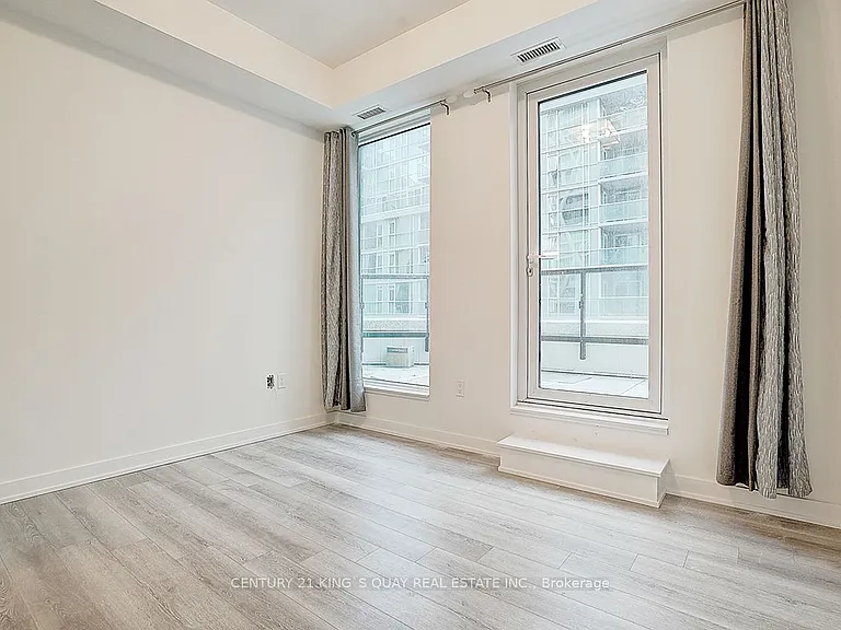 121 Saint Patrick St #722 — Photo 35