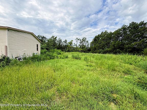 5th image of 16036 Bosley Dr