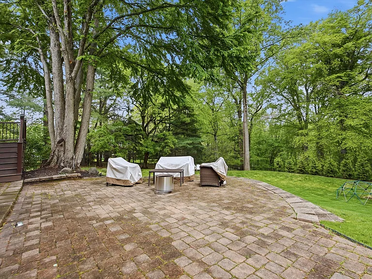 111 Fairview Rd — Photo 14