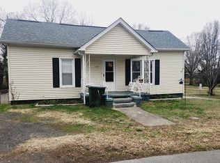 1429 Ridge Ave, Eden, NC 27288