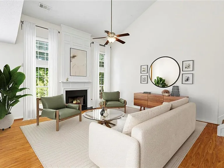 490 Chippenham Ct — Photo 9