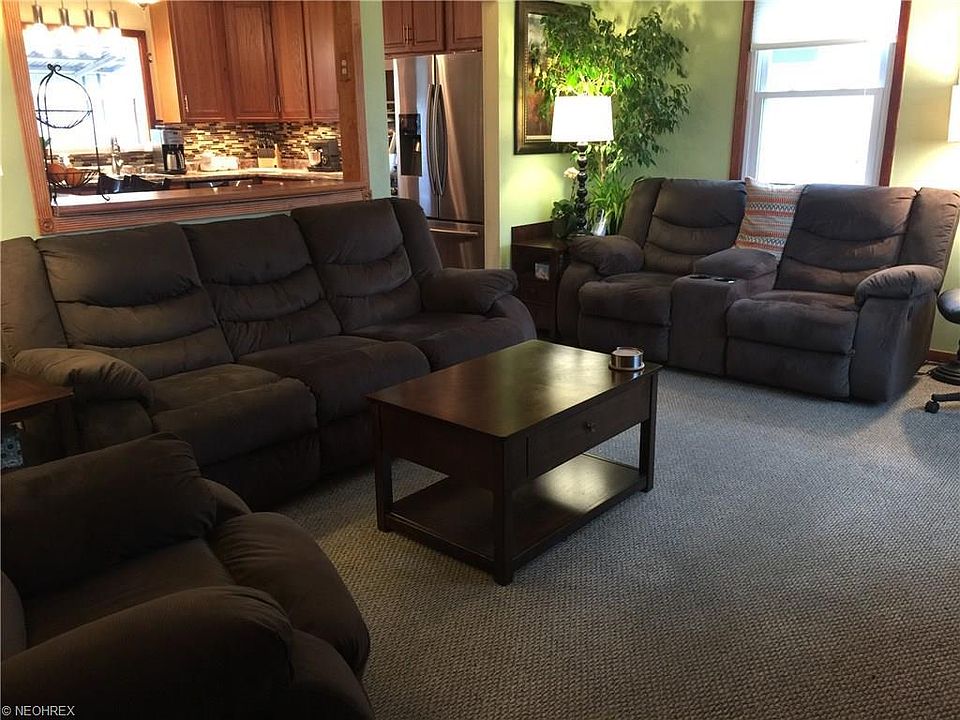 1st image of 588 Bell Ave