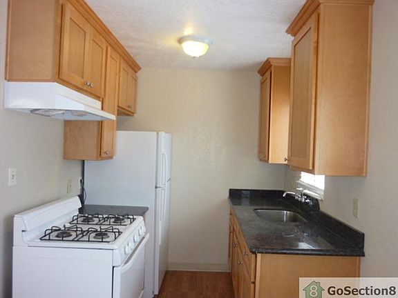 5th image of 190 Boston Ave APT 3