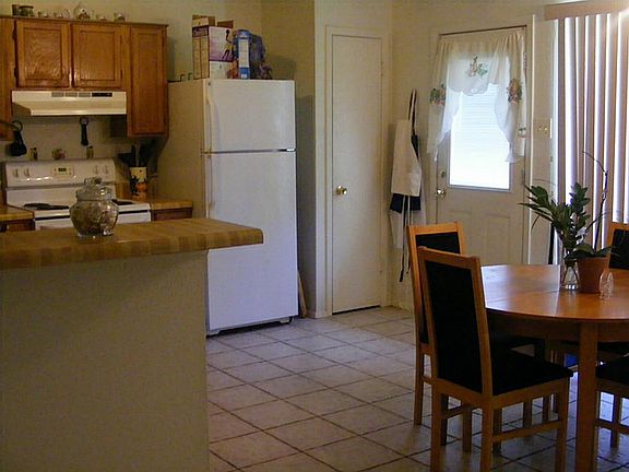 5th image of 3730 Westmeadow Dr