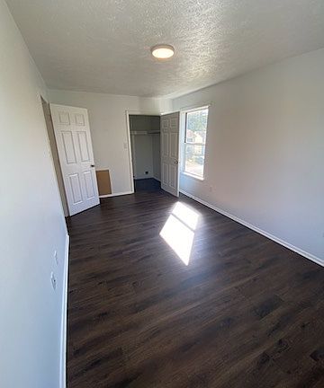 4th image of 325 Cherrydale Ave #12