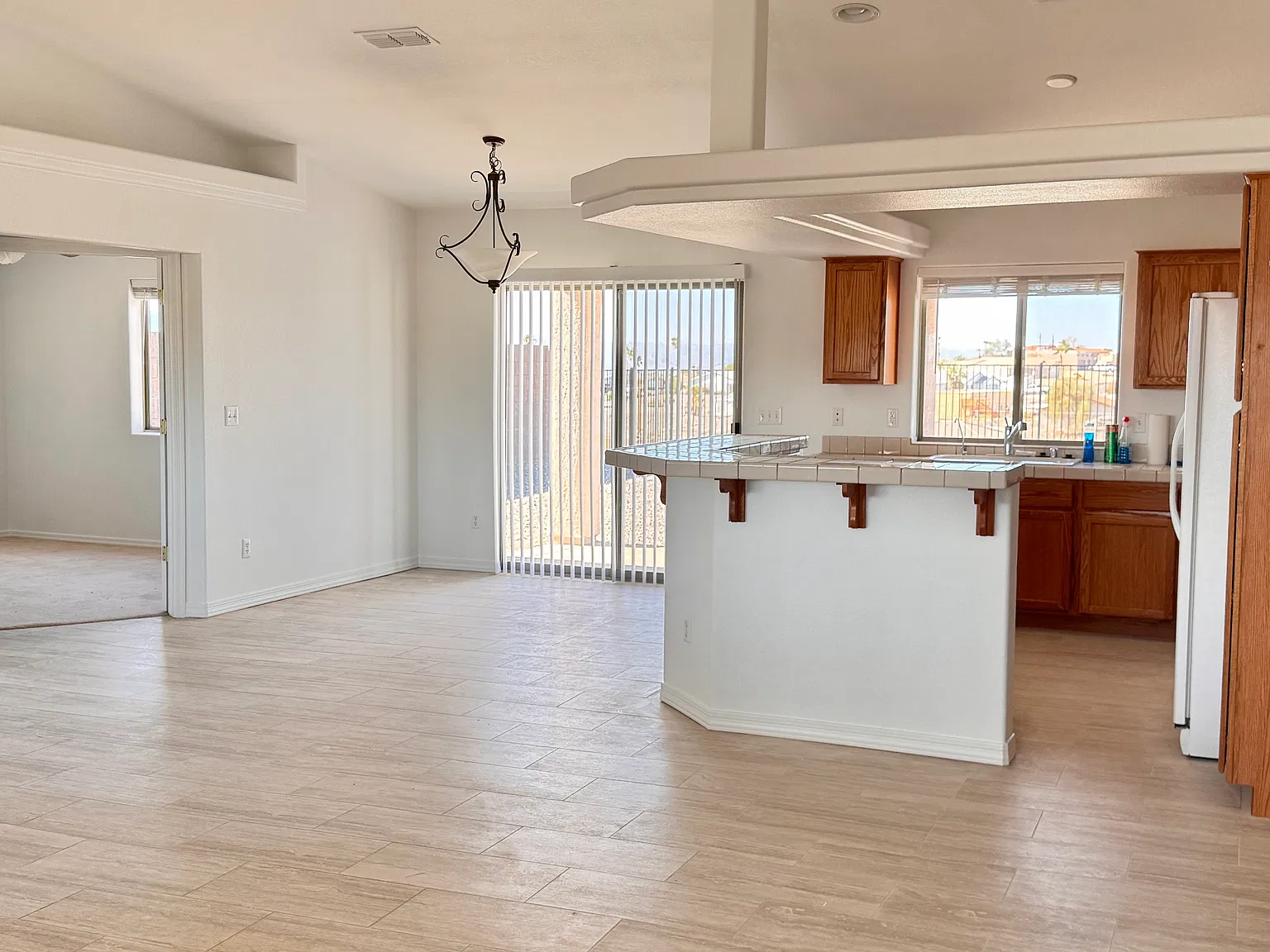 3 bed, 1544 sqft, $2,325 — Photo 4