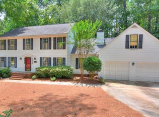 3824 Hunting Ridge Dr, Lilburn, GA 30047
