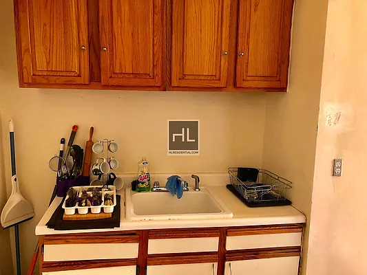 Rented by Highline Residential | media 8