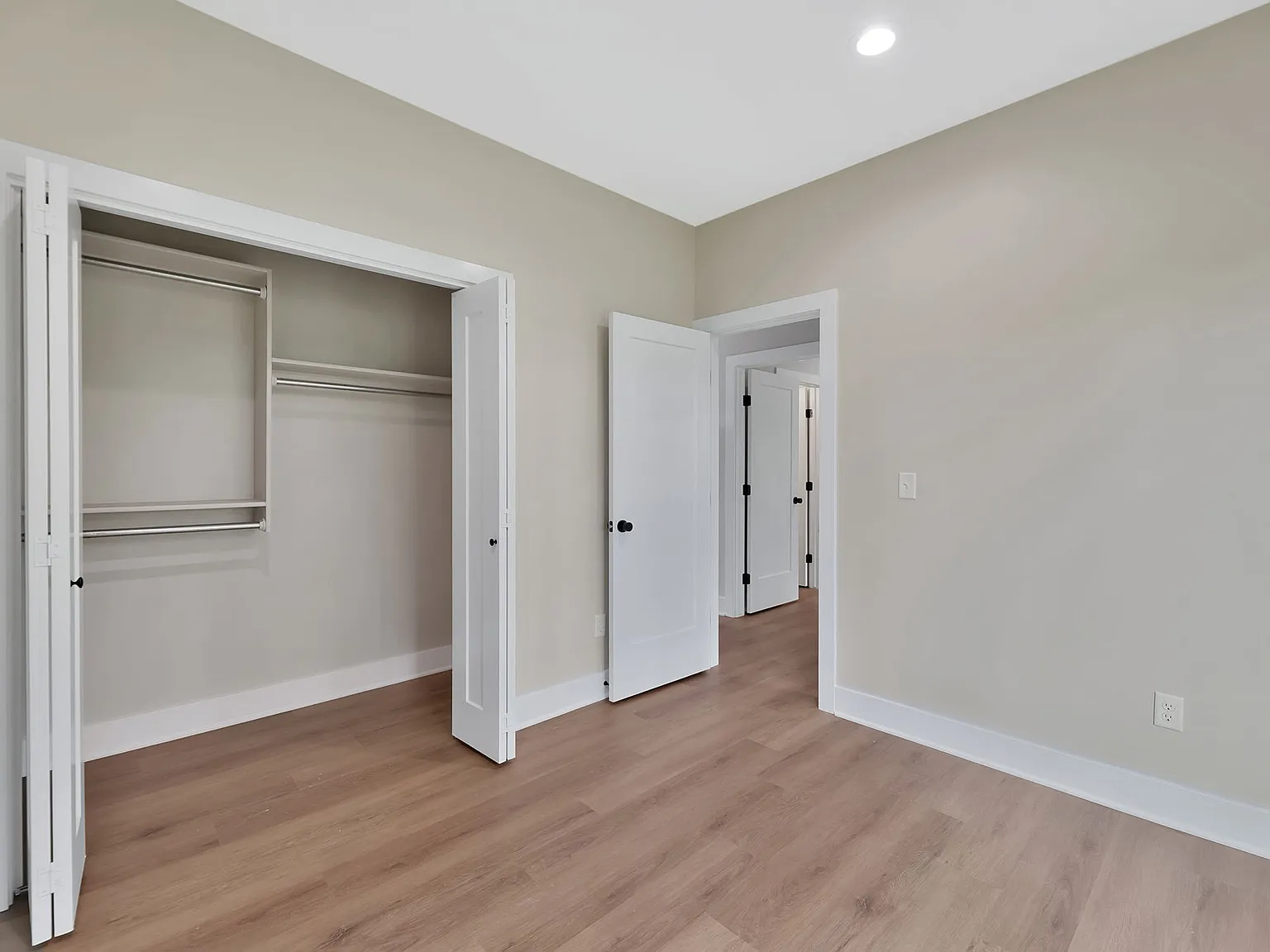 325 Turnpike Road - Unit... — Photo 3