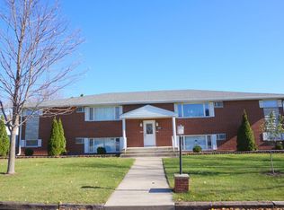 100 N Griffin St, Grant Park, IL 60940
