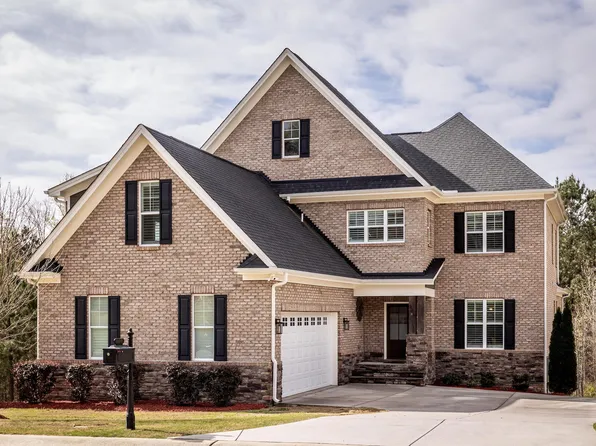 205 Avocet Ln, Clayton, NC 27520