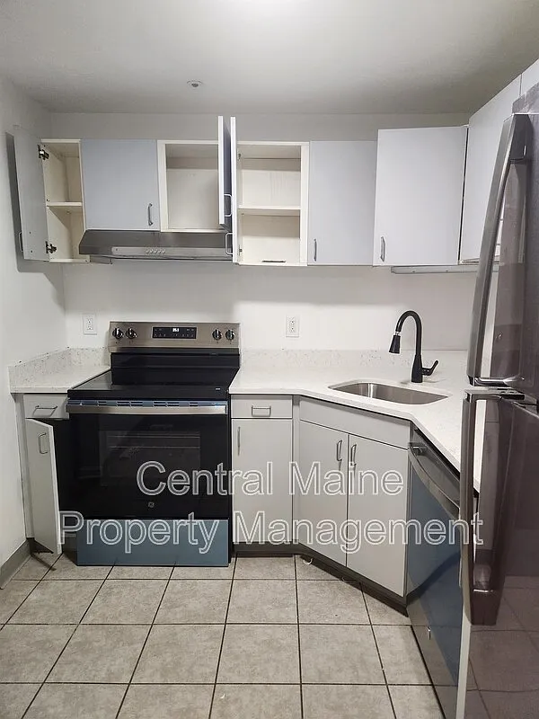 2 bed, 1.0 bath, 900 sqft, $1,650 — Photo 3