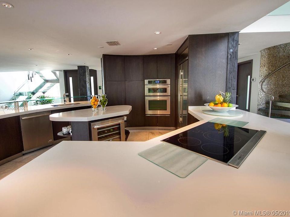 1st image of 5254 NW 94 Doral Pl