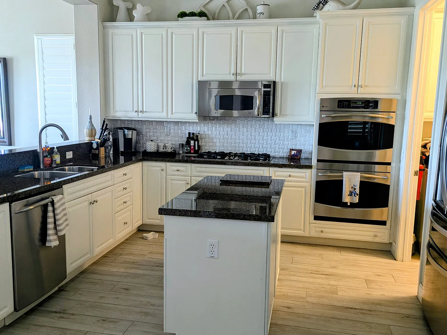 3 bed, 2112 sqft, $4,500 — Photo 4