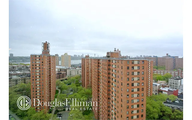 Sold by Douglas Elliman | media 7