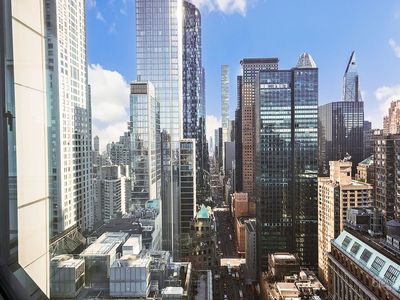 301 W 57th St APT 40D, New York, NY, 10019