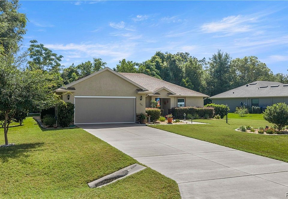 1st image of 3125 N Canterbury Lake Dr