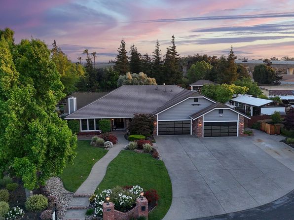 25 Madeira Ct, Oakley, CA 94561