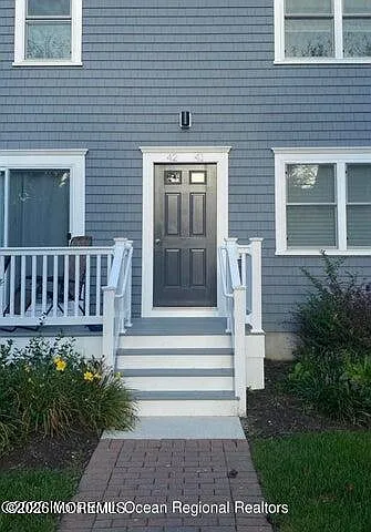 31 Cedar Ave #42