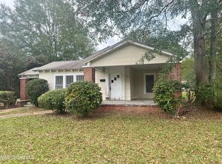 429 1st Ave NE, Magee, MS 39111