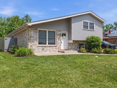 2221 Charmingfare Dr, Woodridge, IL, 60517