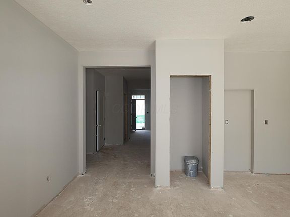 4th image of 3013 Darby Downs Rd