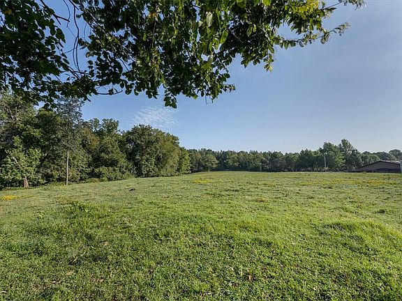 3rd image of 541 Reed Valley Rd