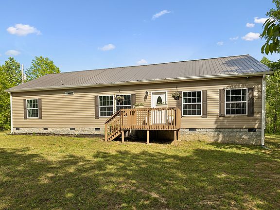 4th image of 2901 Campground Rd