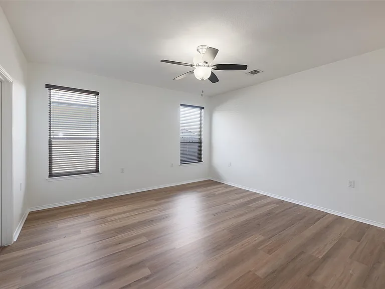 8725 Panadero Dr — Photo 16