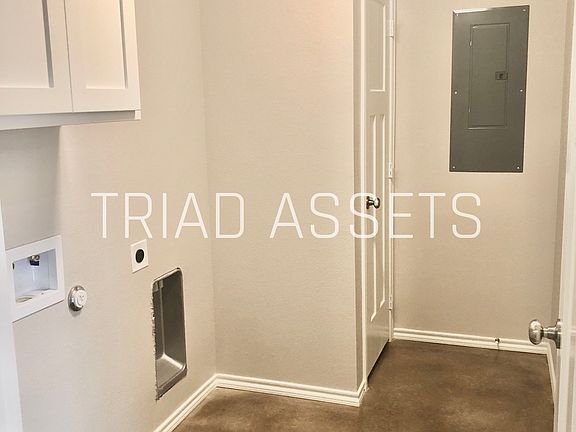 LAUNDRY ROOM IN UNIT