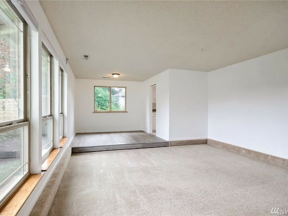 4th image of 9312 70th St SW