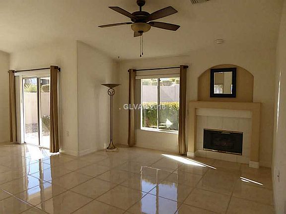 3rd image of 2701 Herons Creek Dr