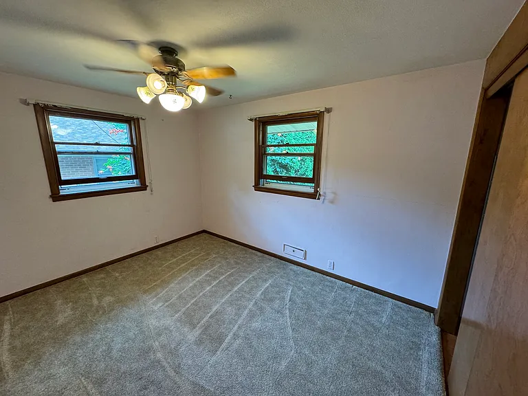 2204 Wyoming Dr — Photo 5
