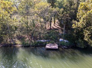 26 S Lake Dr E, Hillsboro, MO 63050