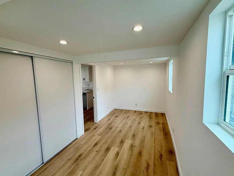 1021 Venice Blvd #&-1454 — Photo 15