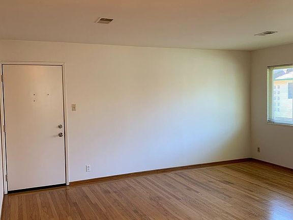 4th image of 785 Roble Ave APT 7