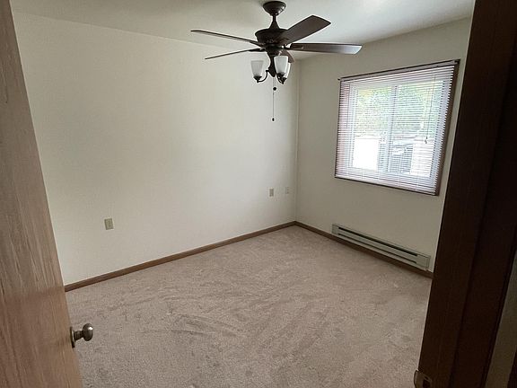 2nd image of 514 S Main St