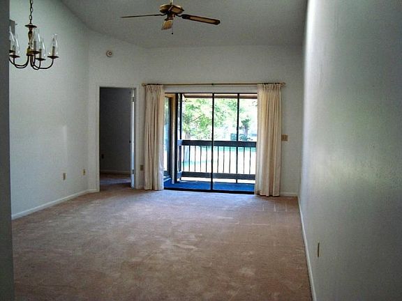 2nd image of 3036 S Semoran Blvd #M-2