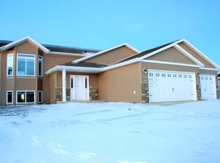2161 68th Ave S, Fargo, ND 58104